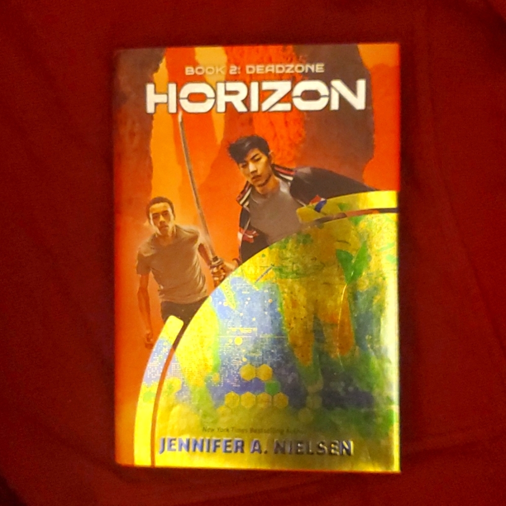 NWOT BOOK 2: DEADZONE HORIZON BOOK By: Jennifer Nielsen